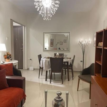 Crimson Suite: 1-Bedroom Apartment In 테살로니키 외부 사진